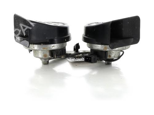 Horn DACIA LOGAN (LS_) 1.6 16V (LS09, LS0L, LS0M, LS0P, LS0V, LS18, LS1S, LS1V,... (105 hp) 27907163