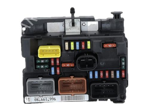 Fuse box CITROËN C3 II (SC_) 1.4 HDi 70 (SC8HZC, SC8HR0, SC8HP4) | BP37482976E1 - Image 2