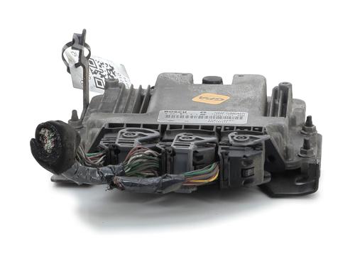 Used Engine control unit (ECU) Engine control unit (ECU) RENAULT LAGUNA III (BT0/1) [2007-2015] 34051089 34051089