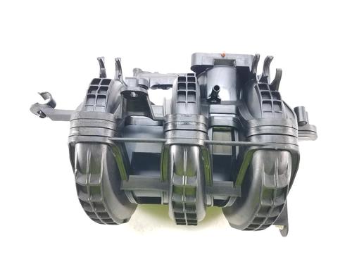 Used Intake manifold TOYOTA YARIS (_P13_) [2010-2020]  12424813