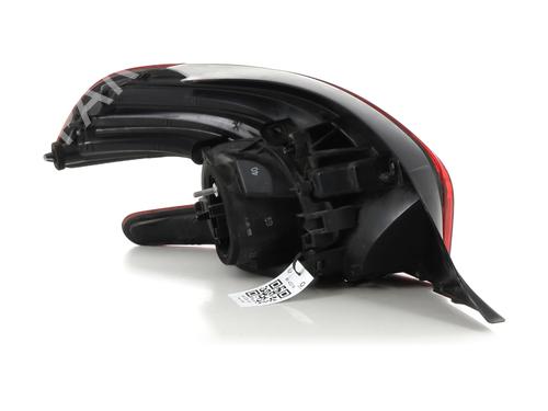 Right taillight PEUGEOT 208 I (CA_, CC_) 1.2 VTi 68 / PureTech 68 | BP28333062C35