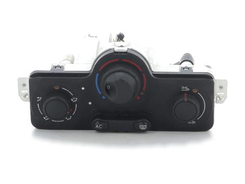 climate-control-renault-clio-iii-br01-cr01-2005-2006-2007-2008-2009-2010-2011-2012-2013-2014-32255811 main image