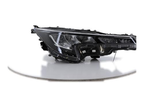 Used Right headlight TOYOTA COROLLA Hatchback (_E21_, _EA1_, _EH1_) 1.8 Hybrid (ZWE211, ZWE219) (122 hp) 24362121