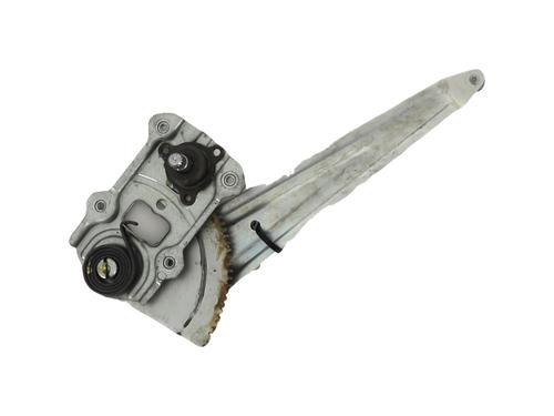 Rudehejsemekanisme Højre bagtil Rudehejsemekanisme Højre bagtil SUZUKI SWIFT III (MZ, EZ) 1.3 (RS413, ZC11S) (92 hp) 33972449 33972449