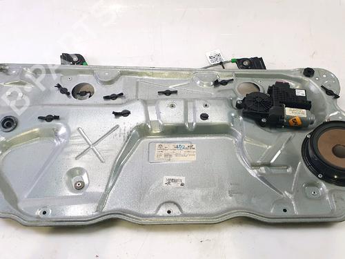 Lève-vitre avant gauche VW POLO IV (9N_, 9A_) 1.4 TDI (80 hp) 29874695