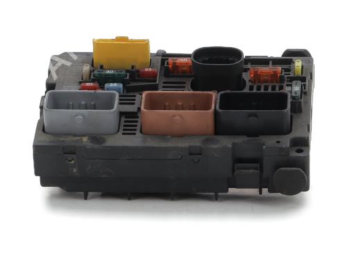 Used Fuse box PEUGEOT 308 I (4A_, 4C_) 1.6 HDi (109 hp) 27913278