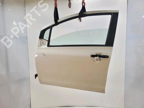 Used Left front door TOYOTA YARIS (_P9_) 1.33 VVT-i (NSP90_, NSP90R) (100 hp) 27814589