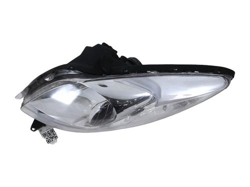Lampa przednia prawa TOYOTA YARIS (_P9_) 1.4 D-4D (NLP90_, NLP90R) | BP29988073C29 