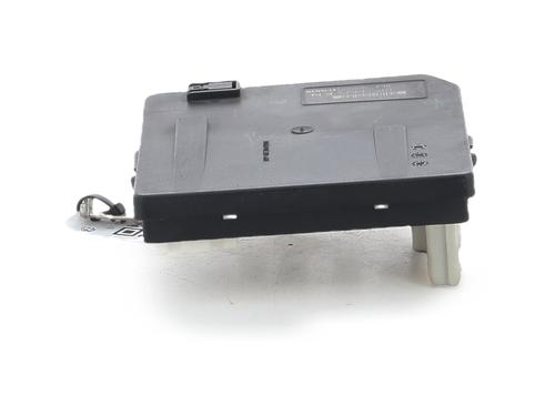 Used Fuse box Fuse box 37506472 37506472
