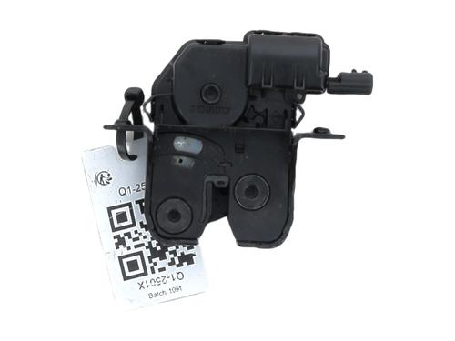 Used Tailgate lock RENAULT TWINGO III (BCM_, BCA_) 1.0 SCe 70 (71 hp) 29988070