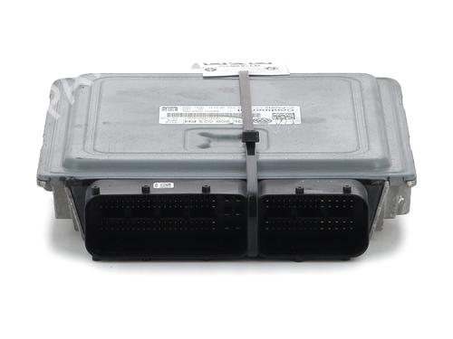 Used Engine control unit (ECU) VW TOURAN (1T3) 1.6 TDI (105 hp) 29443188