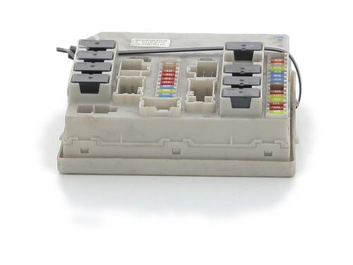 Fuse box RENAULT CLIO III (BR0/1, CR0/1) 1.5 dCi (BR17, CR17) | BP28573435E1