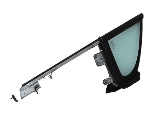 front-right-quarter-glass-peugeot-207-cc-wd_-2007-2008-2009-2010-2011-2012-2013-2014-2015-32434348 main image