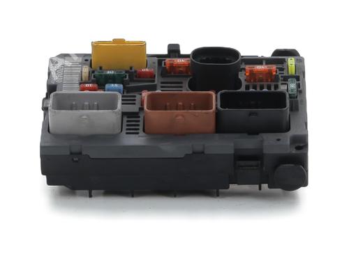 Used Fuse box PEUGEOT 308 I (4A_, 4C_) 1.6 HDi (109 hp) 29741647
