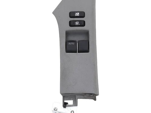 Used Left front window switch TOYOTA YARIS (_P9_) 1.4 D-4D (NLP90_, NLP90R) (90 hp) 26591995