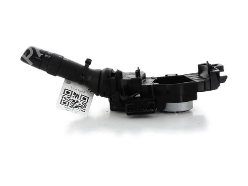 Used Switch TOYOTA YARIS (_P9_) 1.4 D-4D (NLP90_, NLP90R) (90 hp) 29849561