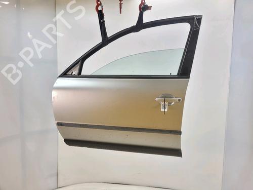 Used Left front door VW PASSAT B5.5 Variant (3B6) 1.9 TDI (101 hp) 29820273