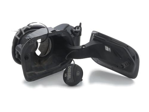 Used Fuel flap BMW 1 (F40) 118 d (150 hp) 30799082