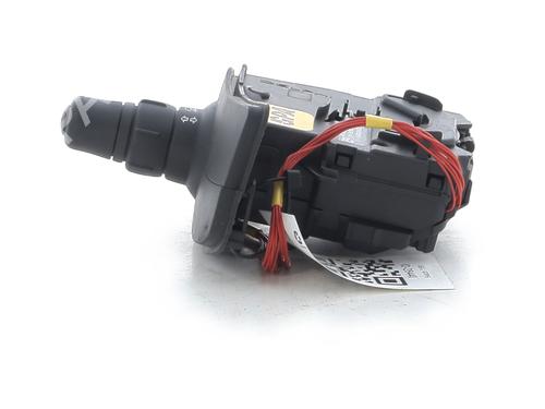 switch-renault-clio-iii-br01-cr01-2005-2006-2007-2008-2009-2010-2011-2012-2013-2014-31821844 main image