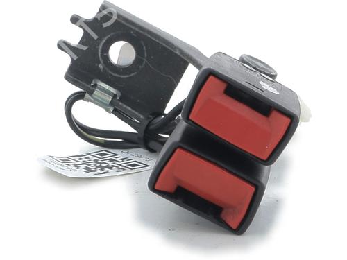 Used Seat buckle Seat buckle PEUGEOT 308 SW II (LC_, LJ_, LR_, LX_, L4_) 1.6 HDi / BlueHDi 115 (LCBHXM, LCBHXT) (115 hp) 32717761 32717761