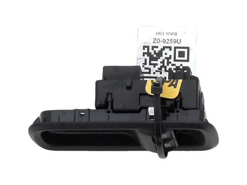 Used Left front window switch Left front window switch FORD FIESTA VI (CB1, CCN) 1.4 TDCi (70 hp) 33533389 33533389