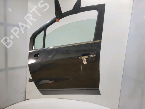 Used Left front door Left front door 38947842 38947842