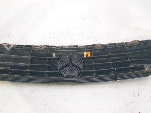 Used Grille MERCEDES-BENZ A-CLASS (W168) A 170 CDI (168.009, 168.109) (95 hp) 29231557