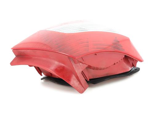 Left taillight PEUGEOT 407 (6D_) 2.0 HDi (6DRHRH) | BP24707867C34 