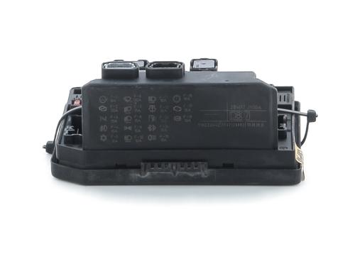 Used Fuse box RENAULT KOLEOS I (HY_) 2.0 dCi 4x4 (HY0K) (150 hp) 31577938