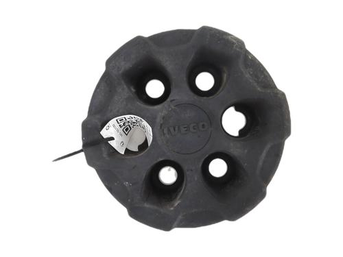Used Hub cap IVECO DAILY VI Van 35S17, 35C17, 40C17, 50C17, 55C17, 60C17, 65C17, 70C17 (170 hp) 28051507