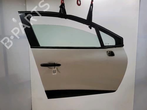 Used Right front door RENAULT CLIO IV (BH_) 1.5 dCi 75 (75 hp) 28137913