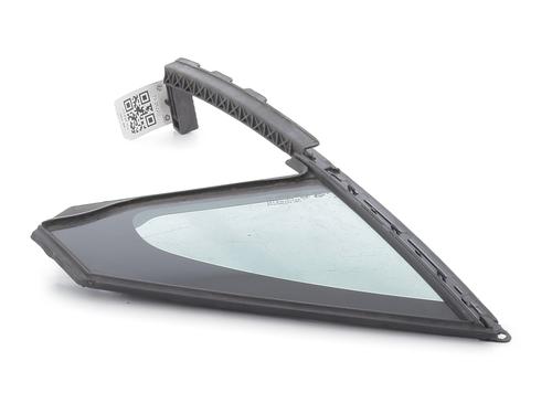 Front right quarter glass PEUGEOT 208 I (CA_, CC_) 1.6 HDi | BP31867561C112