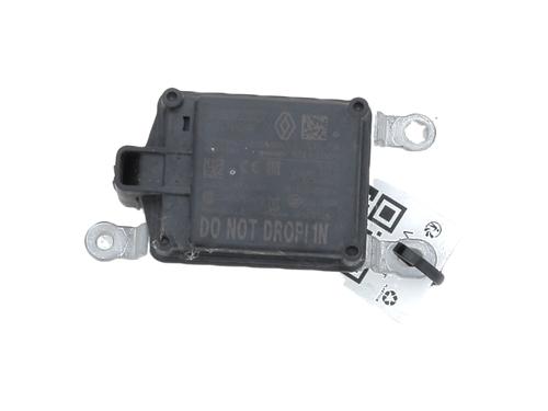 Used Electronic module Electronic module RENAULT CLIO V (B7_) 1.0 SCe 75 (B7M5) (72 hp) 33645895 33645895