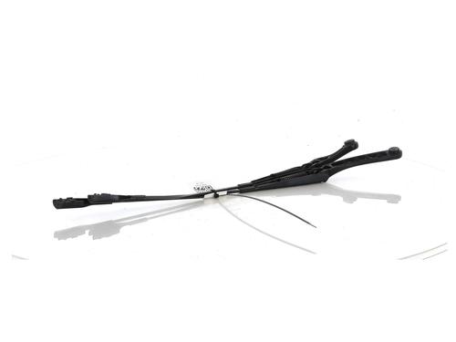 Used Front windshield wiper arm AUDI A4 B8 (8K2) 2.0 TDI (143 hp) 27902011