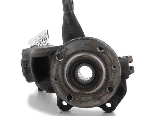 Used Left front steering knuckle CITROËN C4 CACTUS 1.6 BlueHDi 100 (99 hp) 28106061