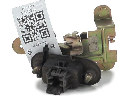 Used Tailgate handle HYUNDAI SANTA FÉ I (SM) 2.0 CRDi 4x4 (125 hp) 30693253