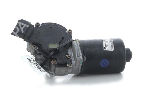 Used Front wiper motor RENAULT KOLEOS I (HY_) 2.0 dCi 4x4 (HY0K) (150 hp) 31577953
