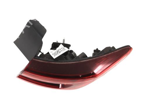 right-taillight-renault-clio-v-b7_-2019-33809474 main image