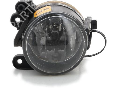 Used Right front fog light VW GOLF V (1K1) [2003-2010]  25151354