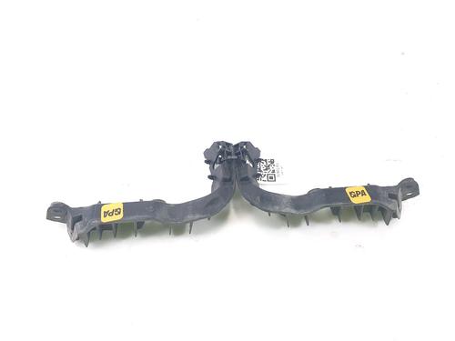 Used Front bumper bracket AUDI A3 Sportback (8VA, 8VF) RS3 quattro (400 hp) 27913590