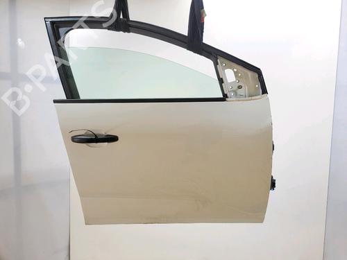 Used Right front door Right front door DACIA SANDERO III 1.0 TCe 100 (101 hp) 35941060 35941060