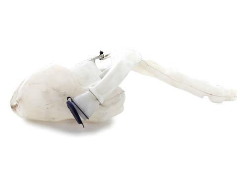 windscreen-washer-tank-peugeot-2008-i-cu_-2013-32181006 main image