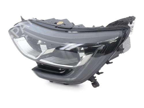 left-headlight-renault-megane-iv-hatchback-b9amn_-2015-39394632 main image