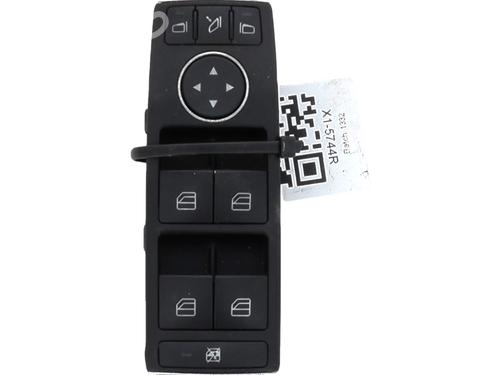 Used Left front window switch Left front window switch MERCEDES-BENZ B-CLASS Sports Tourer (W246, W242) B 200 CDI / d (246.208) (136 hp) 33420410 33420410
