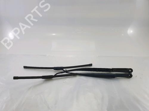 Used Front windshield wiper arm KIA SPORTAGE III (SL) 1.7 CRDi (116 hp) 27908494