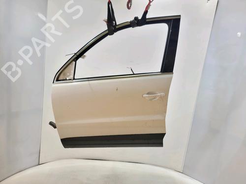 Used Left front door VW TIGUAN (5N_) 2.0 TDI (140 hp) 31122888