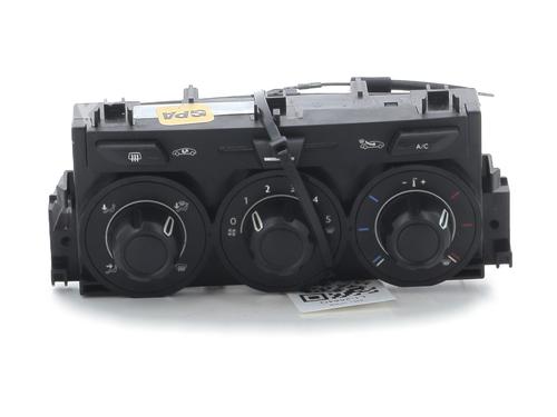 Used Climate control CITROËN C3 II (SC_) 1.1 i (60 hp) 32378674