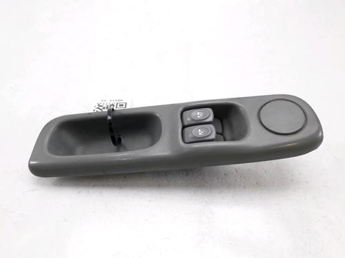Used Left front window switch Left front window switch RENAULT TWINGO I (C06_) 1.2 (C066, C068) (58 hp) 10742732 10742732