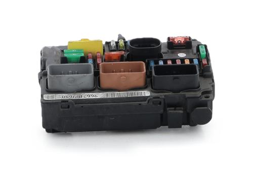 Used Fuse box Fuse box 37483396 37483396