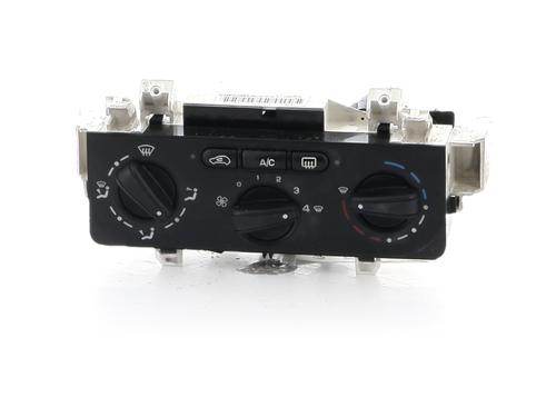 Used Climate control Climate control CITROËN C3 I (FC_, FN_) 1.4 HDi (68 hp) 40171591 40171591